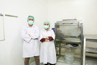 Pada 2015, pabrik kecantikan Karnus, CV. Raissa Beauty, didirikan di Sidoarjo